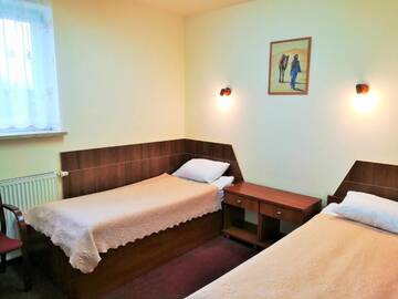 Фото номера Двухместный номер с 2 отдельными кроватями Отель Hotel TIREST г. Гребишев 2
